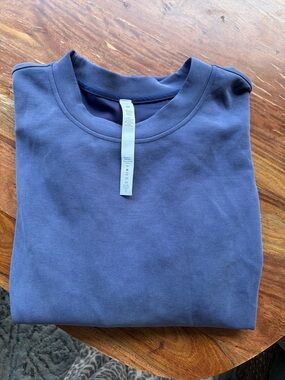 Lululemon Classic Crewneck Sweatshirt in Dusty Blue